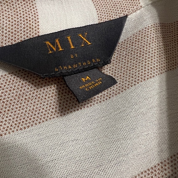 Women’s Flowy Front Tie Button Down Shirt | Size Medium - Picture 3 of 5